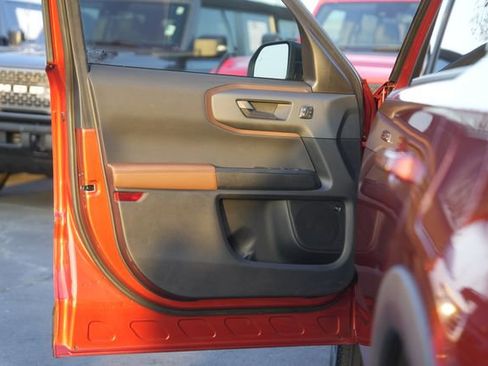 Used 2023 Ford Bronco Sport Outer Banks w/ Tech Package image 30