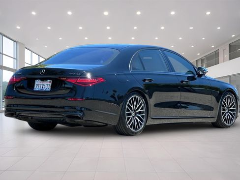 Used 2021 Mercedes-Benz S 580 4MATIC Sedan w/ Warmth & Comfort Package image 4