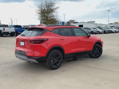 New 2026 Chevrolet Blazer LT w/ Convenience Package FWD image 8