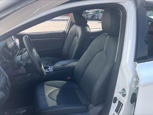 Used 2024 Toyota Camry XSE w/ Navigation Package image 30