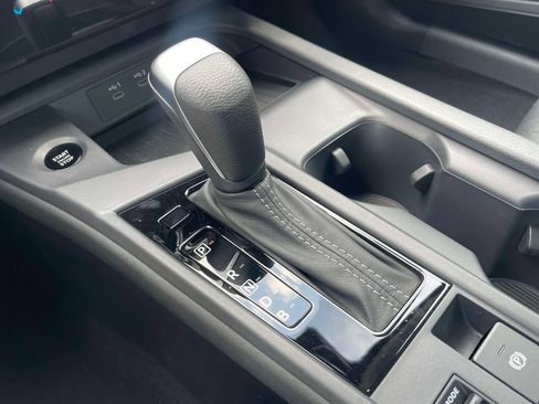 New 2026 Nissan Sentra SV w/ Floor Mat Package FWD image 31