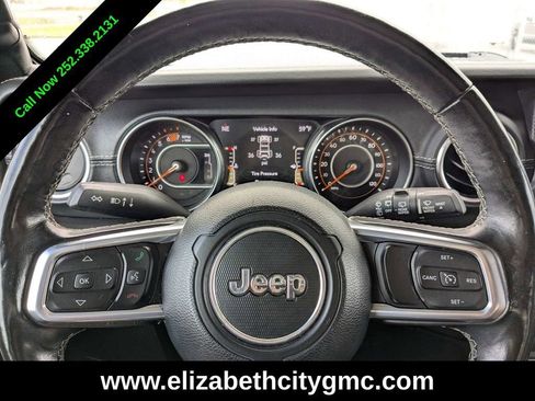 Used 2020 Jeep Wrangler Unlimited Sahara image 26