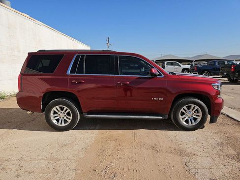 Used 2018 Chevrolet Tahoe LS w/ Enhanced Driver Alert Package RWD image 9
