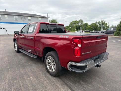 Used 2022 Chevrolet Silverado 1500 LTZ w/ LTZ Convenience Package II AWD/4WD image 3