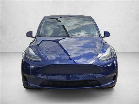 Used 2024 Tesla Model Y Performance AWD/4WD image 2