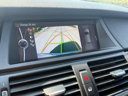 Used 2011 BMW X5 M image 13