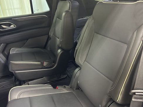 Used 2023 GMC Yukon SLT w/ SLT Luxury Package AWD/4WD image 20