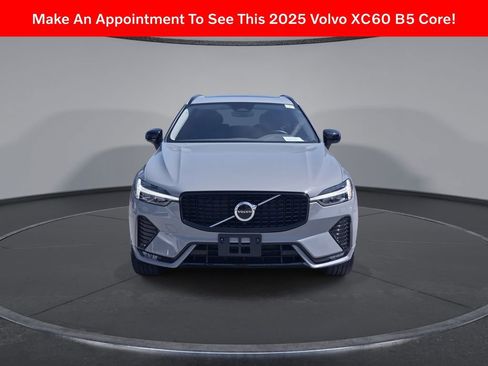 Used 2025 Volvo XC60 B5 Core AWD/4WD image 2
