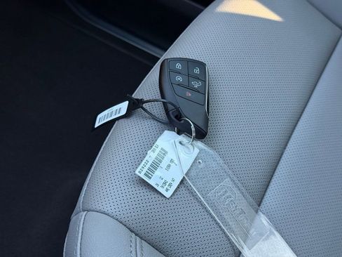 New 2026 GMC Sierra 1500 SLT w/ SLT Premium Package image 35