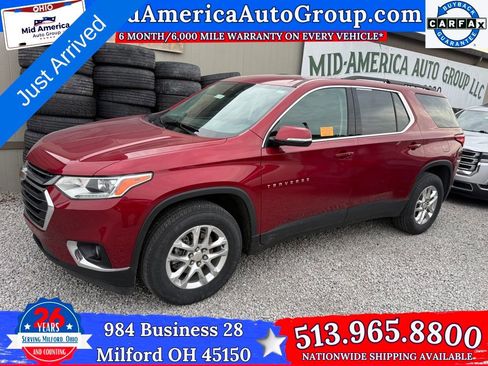 Used 2021 Chevrolet Traverse LT FWD image 1