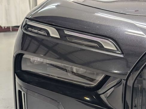 Used 2023 BMW 740i RWD image 28