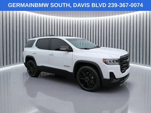 Used 2023 GMC Acadia SLT w/ Elevation Edition FWD image 3