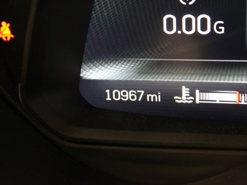 Used 2023 Cadillac CT4 V w/ Navigation Package image 25