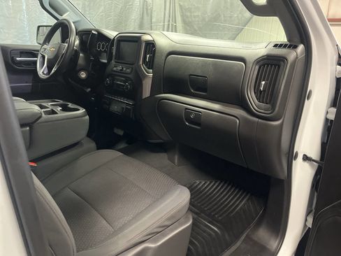 Used 2021 Chevrolet Silverado 1500 Custom w/ LPO, Dark Essentials Package image 12