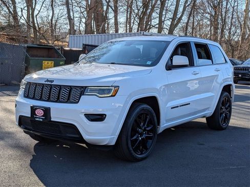 Certified 2021 Jeep Grand Cherokee Laredo X image 8