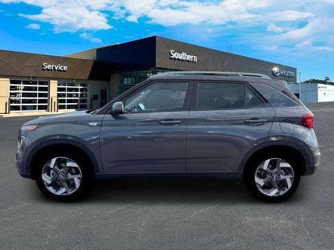 New 2026 Hyundai Venue SEL image 3