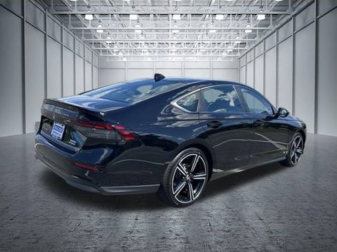 Used 2024 Honda Accord Sport image 9