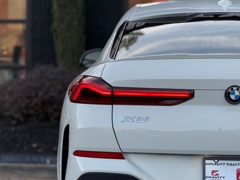 Used 2022 BMW X6 xDrive40i w/ M Sport Package image 14