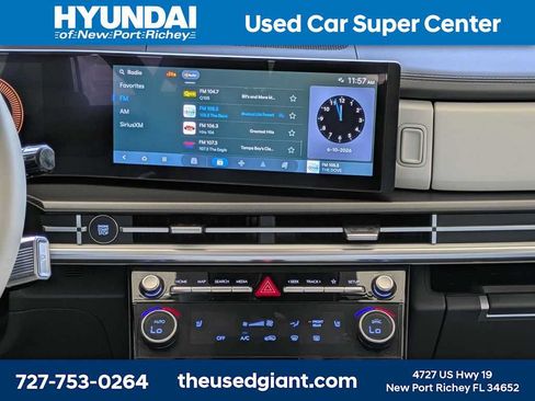 Used 2025 Hyundai Santa Fe SEL FWD image 24