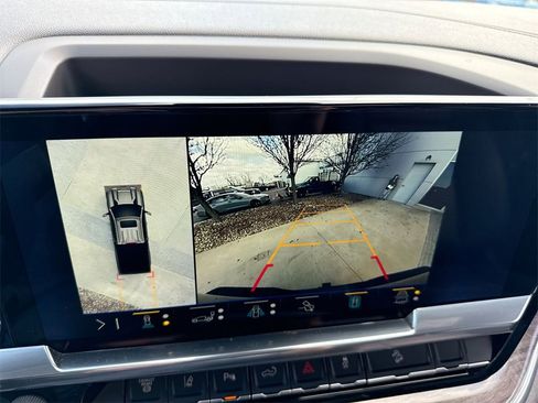 Used 2025 Chevrolet Silverado 3500 LTZ w/ LTZ Plus Package image 17