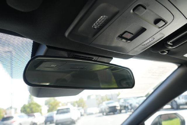 Used 2025 Toyota Camry SE FWD image 41