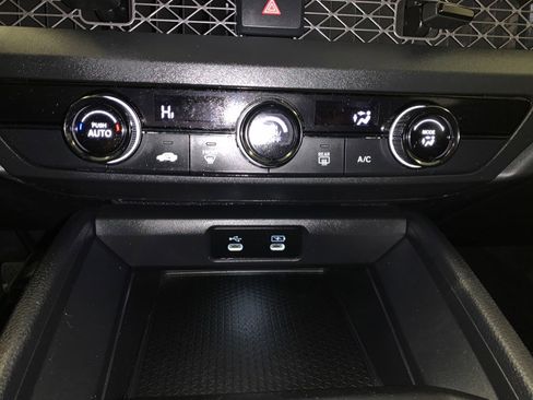 Used 2025 Honda Accord LX image 28