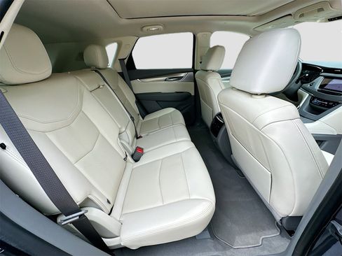 Used 2022 Cadillac XT5 Premium Luxury w/ Technology Package image 29