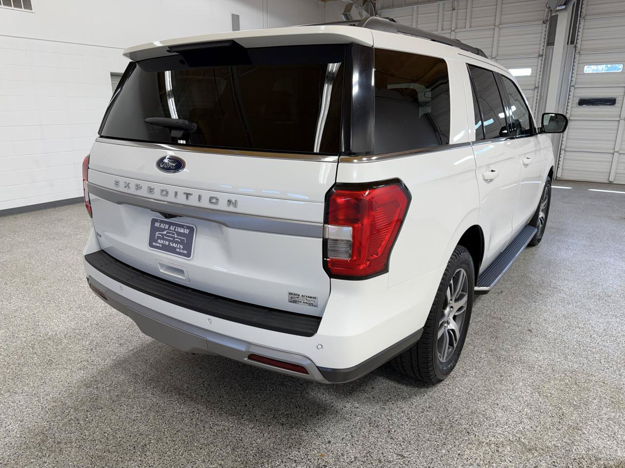 Used 2022 Ford Expedition XLT RWD image 5