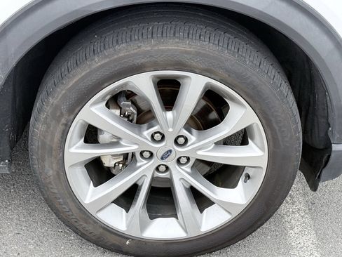 Used 2021 Ford Explorer Platinum w/ Equipment Group 601A image 34