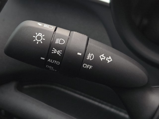 Certified 2026 Toyota Sienna Limited FWD image 30