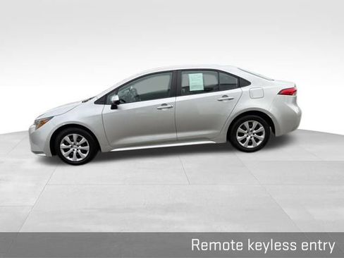Used 2024 Toyota Corolla LE image 9