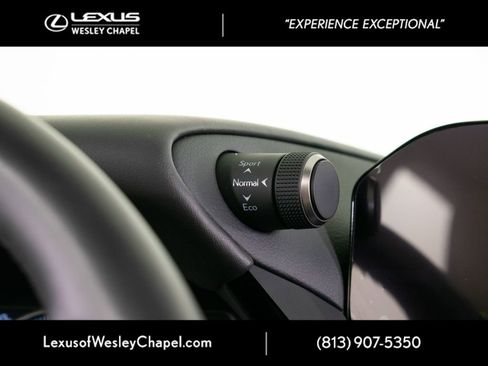 Used 2024 Lexus ES 350 w/ Premium Package image 36
