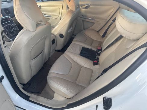 Used 2012 Volvo S60 T5 image 16