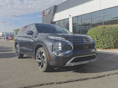 New 2025 Mitsubishi Outlander SE