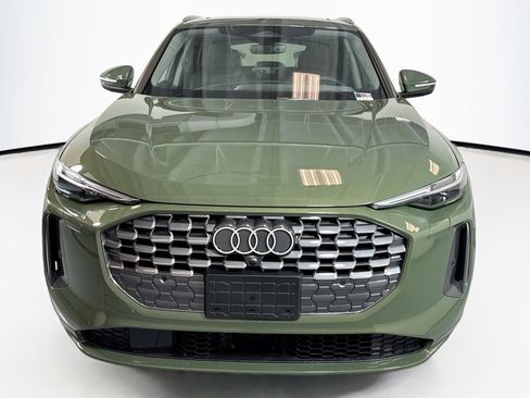 New 2025 Audi Q5 Prestige image 2