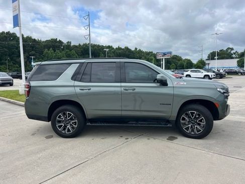 Used 2023 Chevrolet Tahoe Z71 w/ Z71 Off-Road Package AWD/4WD image 11