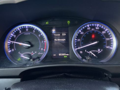 Used 2018 Toyota Highlander XLE image 8