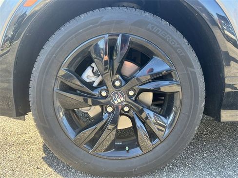 Used 2025 Buick Encore GX Sport Touring w/ Black Roof Package image 10