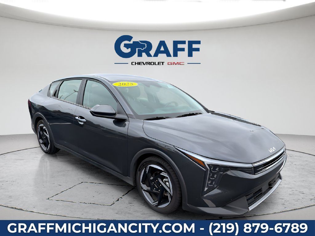 Used 2025 Kia K4 EX FWD image 8