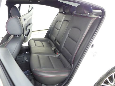 Used 2018 Hyundai Elantra Sport w/ Sport Premium Package 03 image 21