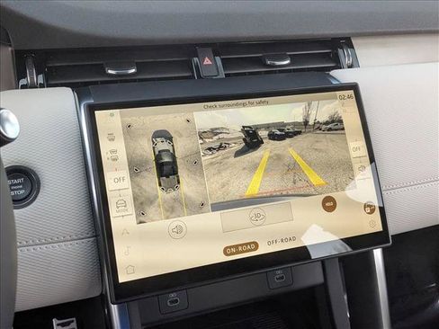 New 2026 Land Rover Discovery Sport Landmark image 13