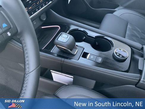 New 2026 Nissan Rogue Platinum w/ Platinum Premium Package image 8