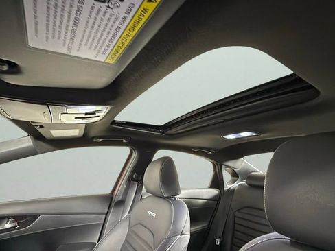 Used 2024 Kia Forte GT-Line w/ GT-Line Premium Package image 26