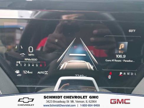 Used 2025 GMC Yukon AT4 Ultimate image 16