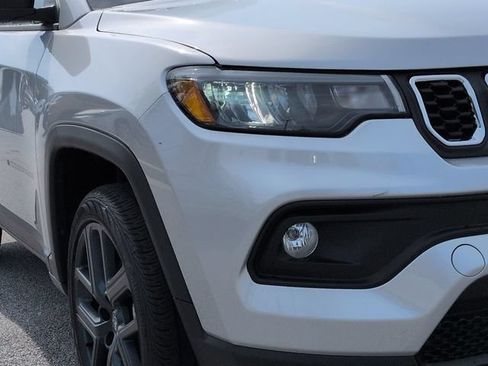 New 2026 Jeep Compass Latitude AWD/4WD image 9