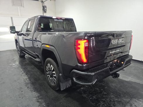 Used 2025 GMC Sierra 2500 Denali Ultimate w/ LPO, GMC Protection Package AWD/4WD image 7