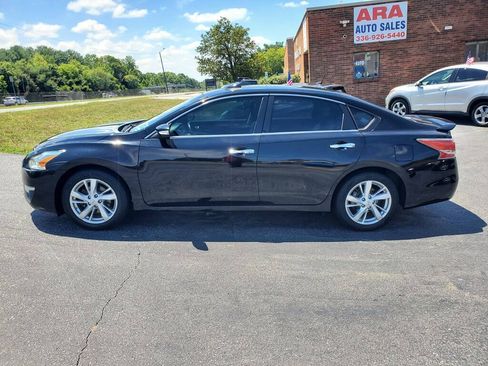 Used 2014 Nissan Altima 2.5 SL w/ Technology Package FWD image 8