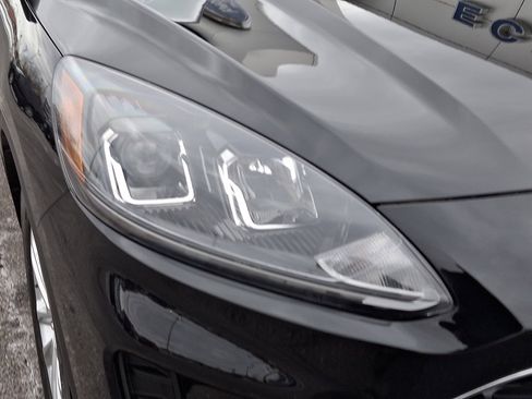 Certified 2022 Ford Escape SE w/ Convenience Package image 9