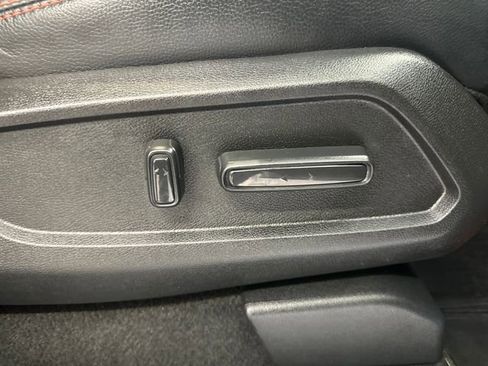 Used 2025 Honda Pilot TrailSport image 26