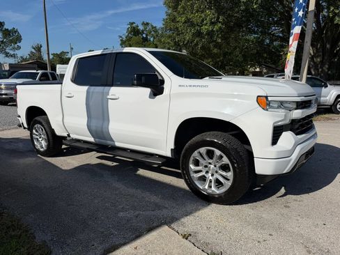 Used 2023 Chevrolet Silverado 1500 RST RWD image 3